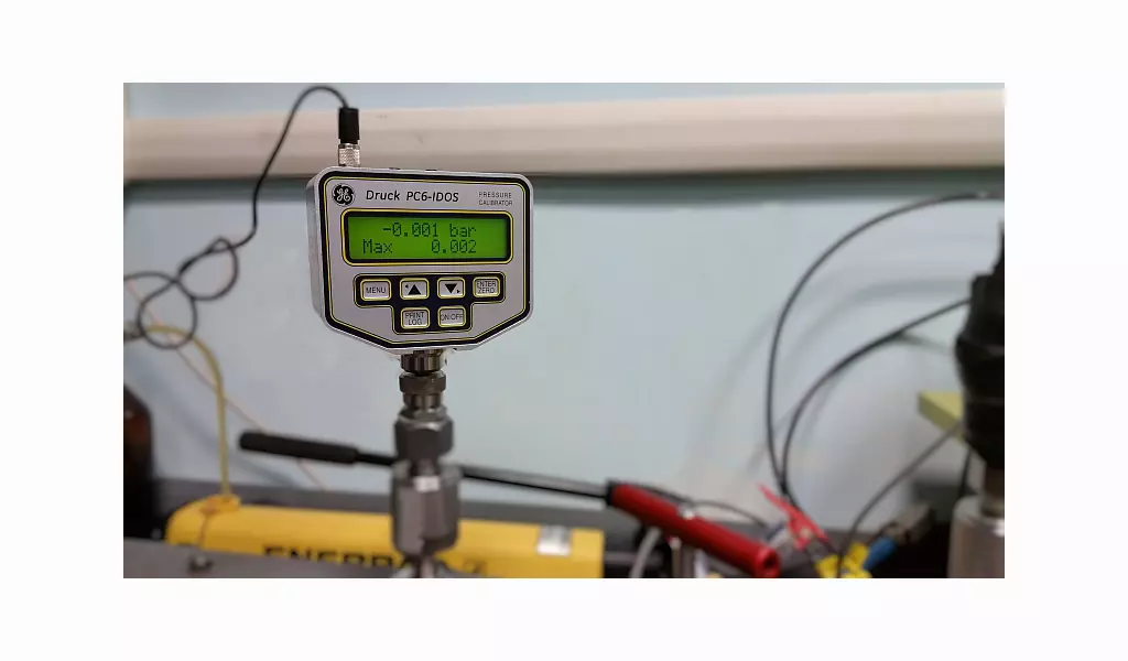 Taratura manometro digitale di pressione